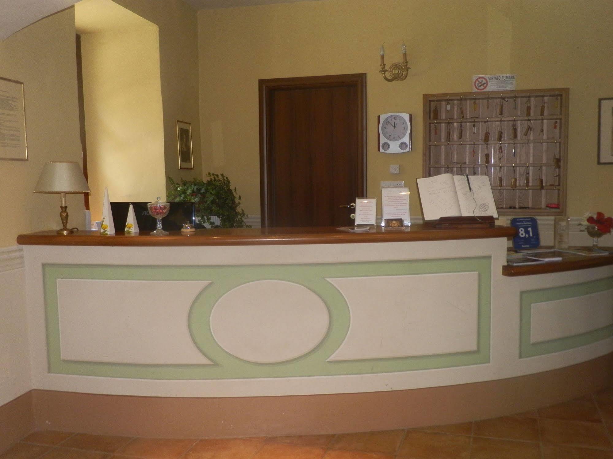 Hotel La Meridiana Аккуї-Терме Екстер'єр фото